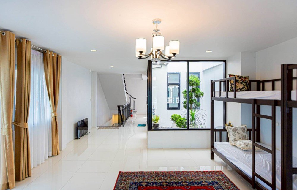 Baan Sino Phuket Short Stay or Long Stay? Smart Room Selection Tips for Phuket Hotels Image